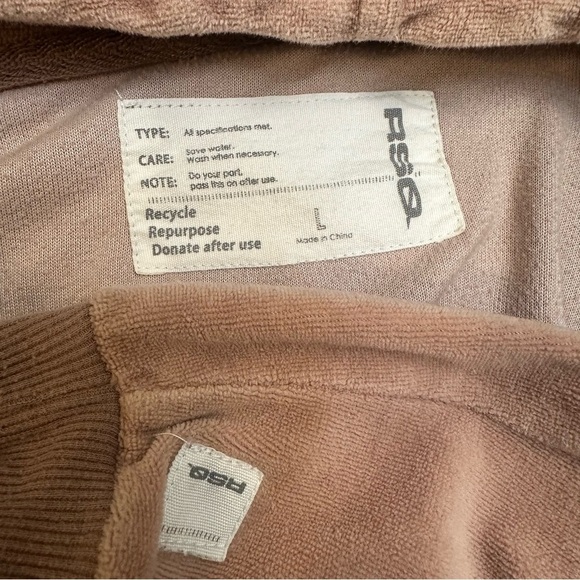 RSQ Recycled Neutral Brown Tan Velour Crop Full Zip Up Hoodie Size Large - Picture 7 of 8